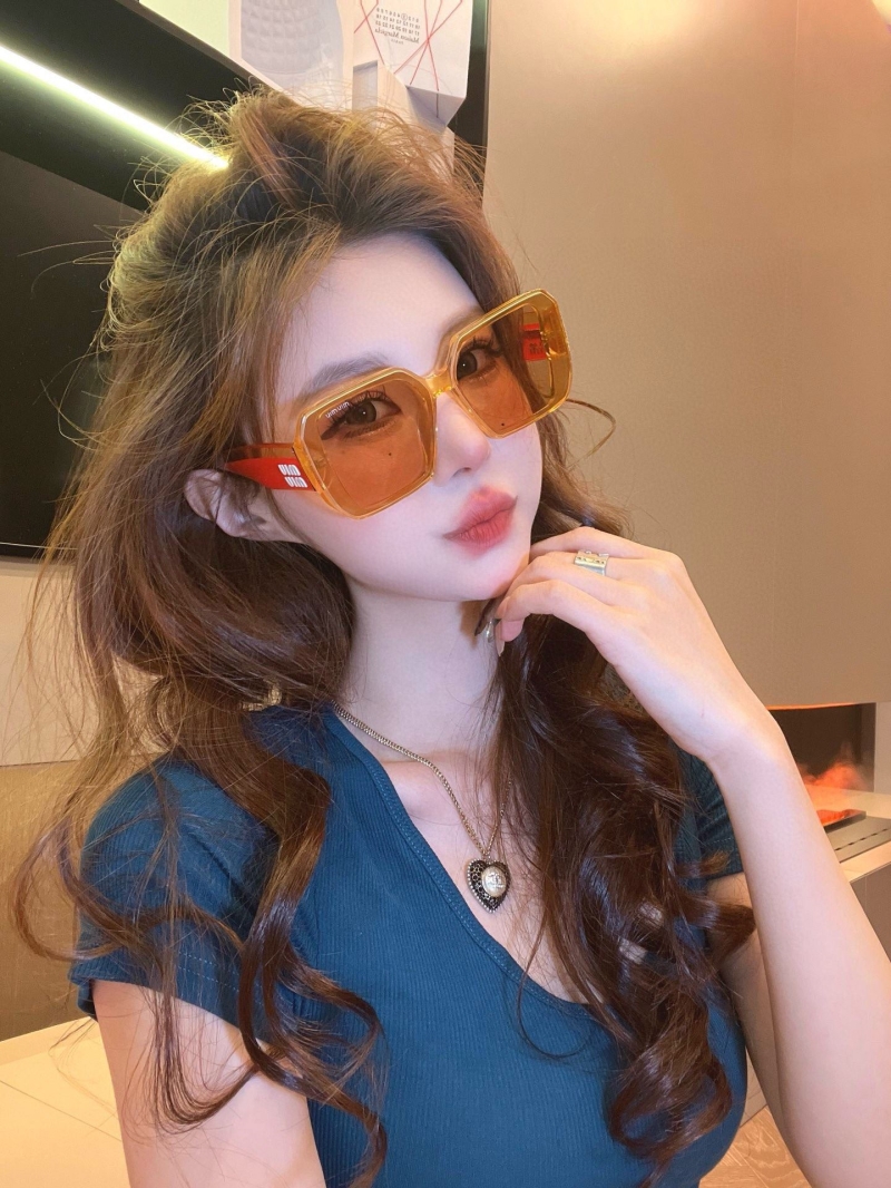 Miu miu Sunglasses